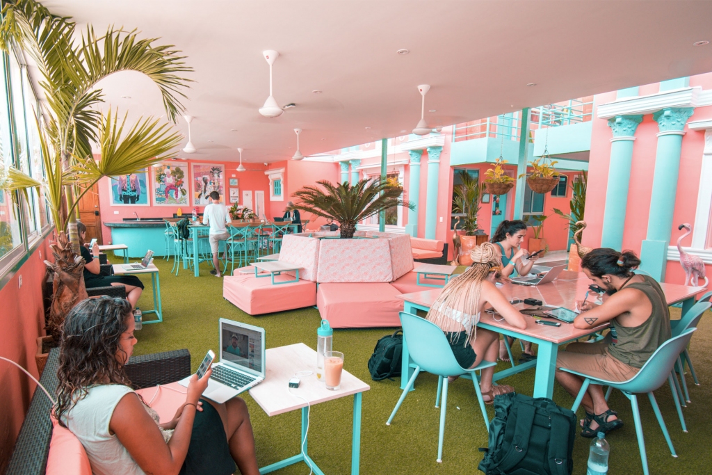 4 things to teach yourself to freelance by Flamingo Coworking